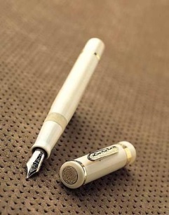 Visconti Empire Ivory limited edition